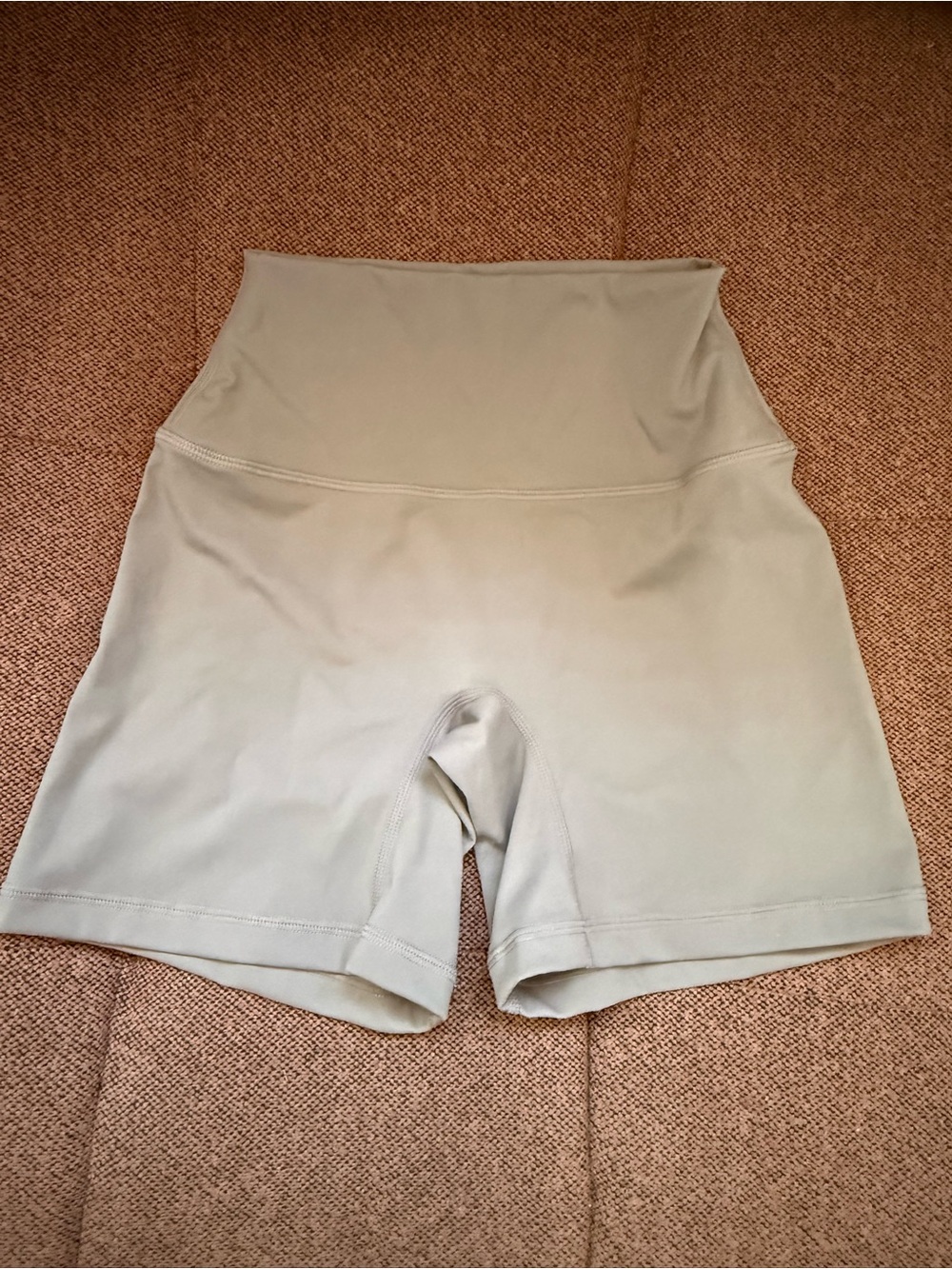 SET Taupe SportBody Shorts Sz S